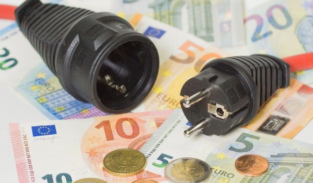 El IVA de la factura de la luz, a punto de regresar al 21% en marzo ante la caída de precio