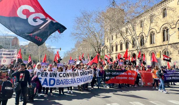 Las trabajadores de ayuda a domicilio "se hartan": exigen mejoras salariales y 35 horas semanales