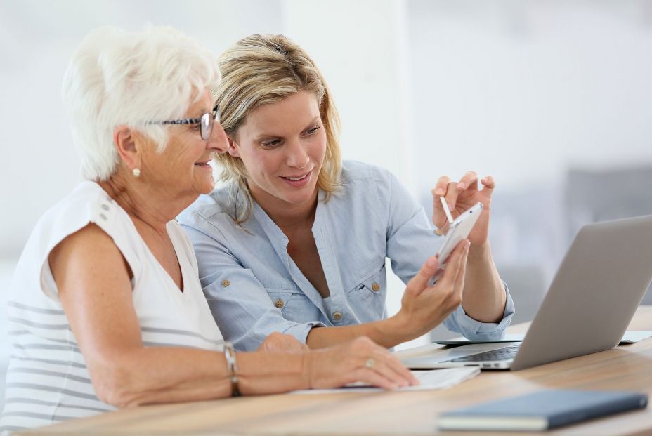 Los mayoresde 65 años son los que menos usan la inteligencia artificial: solo un 12,8% Los mayoresde 65 años son los que menos usan la inteligencia artificial: solo un 12,8%