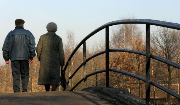 ¿Existe una fórmula para alcanzar los 100 años? Los rasgos comunes de las personas centenarias (Bigstock)