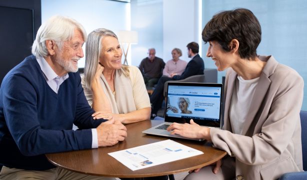 Cuatro de cada diez clientes mayores de 65 años confían en CaixaBank como su banco de referencia