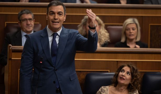 Sánchez reta a Feijóo a exigir la dimisión de Ayuso "aunque le cueste el puesto como a Casado"