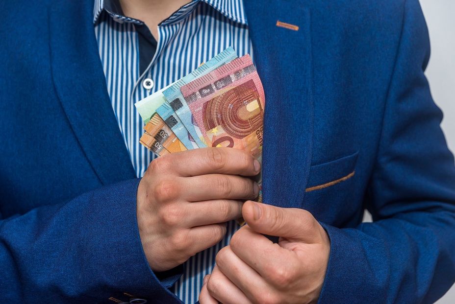 bigstock corrupcion dinero sustraido bigstock corrupcion dinero sustraido