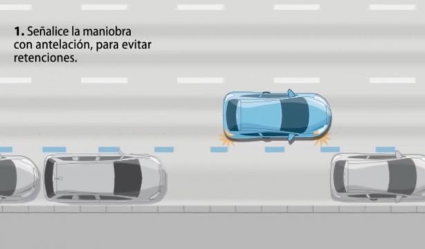 ¿Problemas para aparcar en línea? La DGT explica en un vídeo cómo hacer el "aparcamiento perfecto"