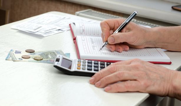 ¿Cuándo se cobra la próxima paga extra de las pensiones en 2024?