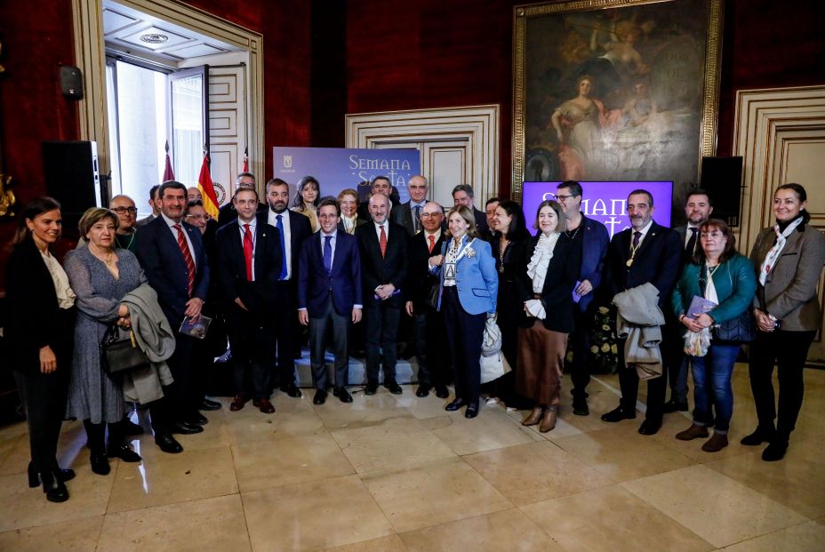 Madrid celebra la Semana Santa con 13 procesiones que pasarán por Sol Madrid celebra la Semana Santa con 13 procesiones que pasarán por Sol