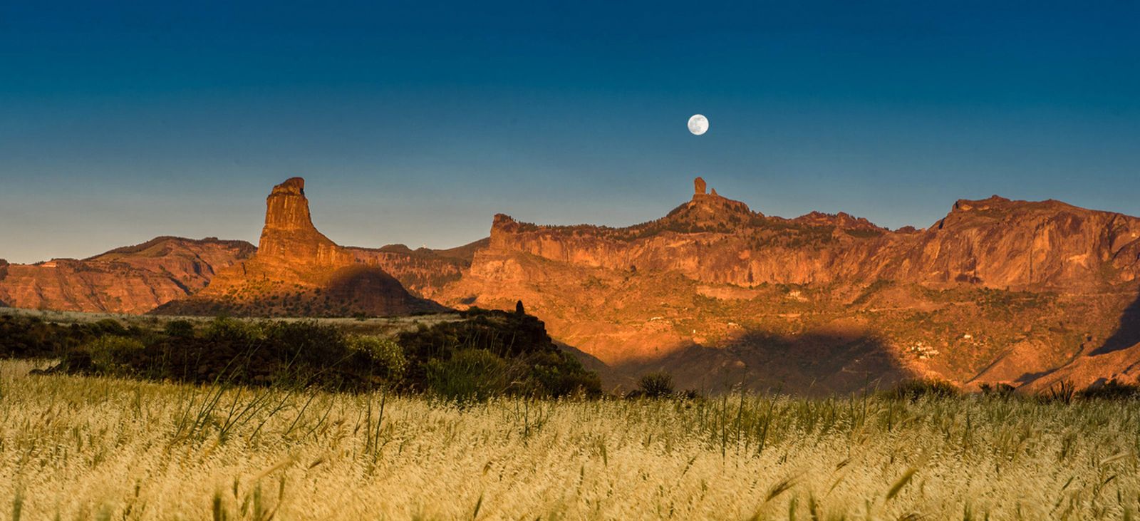 El Risco Caído y las Montañas Sagradas