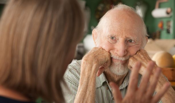 Descubren que hay diferencias en el envejecimiento cognitivo entre hombres y mujeres mayores (Bigstock)