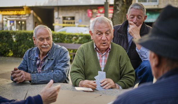 La pensión media de jubilación sube un 4,8% y se sitúa en 1.438 euros en marzo