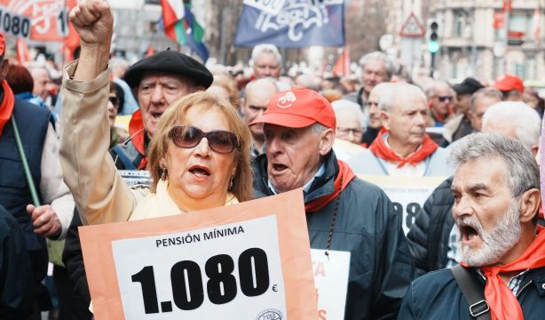 reivindicacion pagas mínimas 1080 euros mes