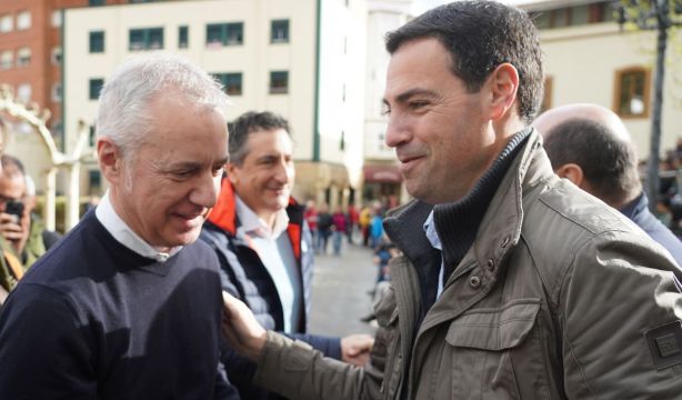 El CIS apunta a una victoria por la mínima del PNV en las elecciones vascas