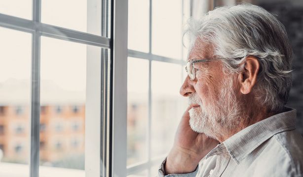 Voluntarios sénior unidos contra la soledad no deseada: así funcionan los talleres SECOT