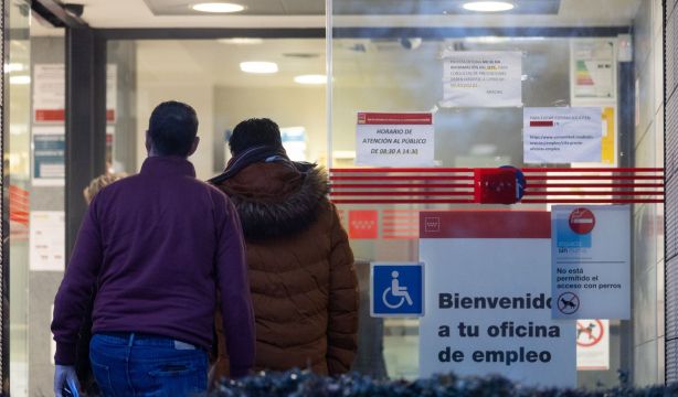 Varapalo a los sénior: los mayores de 45 pierden contratos y sufren el peor resultado desde agosto