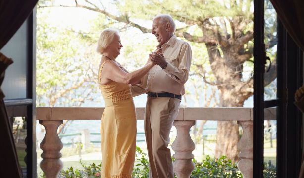 Recetémonos canciones y música porque vivir no es durar