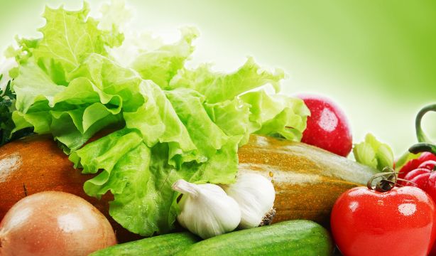 En qué consiste el método del plato que recomienda Harvard para bajar de peso (Big Stock)