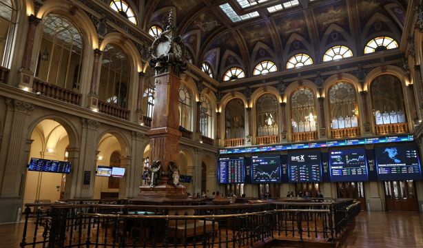 Mapfre y CaixaBank, las únicas empresas del Ibex 35 transparentes en la gestión del talento sénior. Foto: EuropaPress