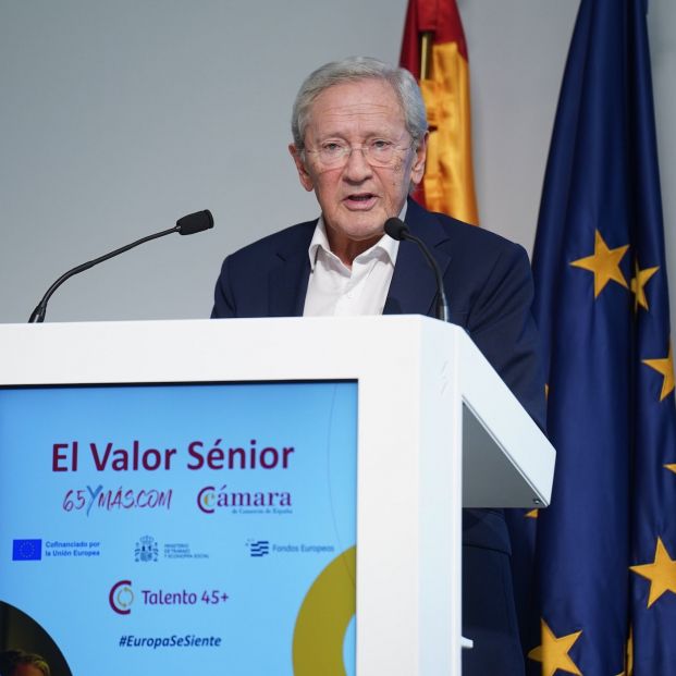 Ónega: "Es un drama que una sociedad que presume de avanzada menosprecie a los profesionales sénior" Ónega: "Es un drama que una sociedad que presume de avanzada menosprecie a los profesionales sénior"