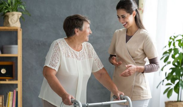 Una nueva terapia mejora el control de síntomas motores en pacientes con párkinson