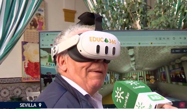 Mayores de una residencia vuelven a la Feria de Sevilla gracias a la realidad virtual
