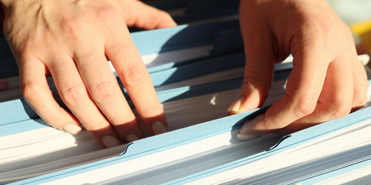 Los papeles y documentos que nunca debes tirar (Bigstock) Los papeles y documentos que nunca debes tirar (Bigstock)