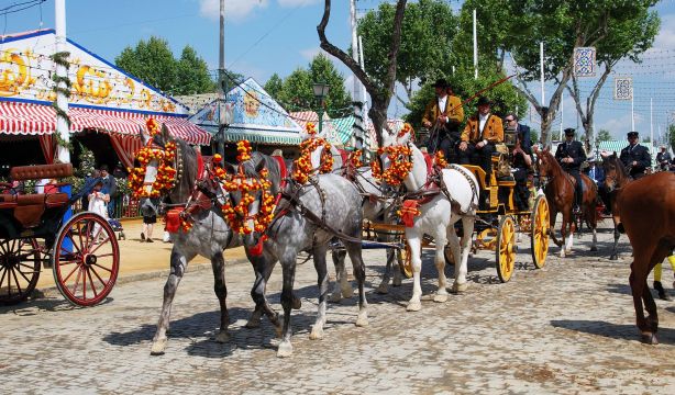 Consejos para evitar fraudes en la Feria de Abril de Sevilla: alimentos, suplementos de taxis...
