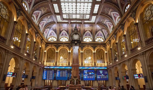 Santander y Unicaja, los bancos del Ibex más opacos con la gestión del talento sénior. Foto: EuropaPress