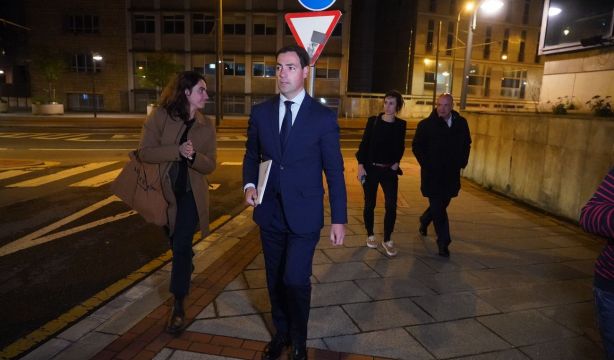 EuropaPress 5893539 candidato pnv lehendakari imanol pradales llegada debate electoral sede (1)