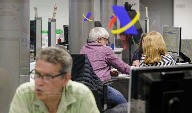 La Agencia Tributaria alerta ante posibles correos electrónicos y SMS fraudulentos por la Renta