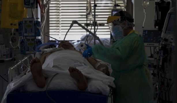 El caso más largo de Covid que se conoce: un hombre de 72 años estuvo infectado durante 613 días