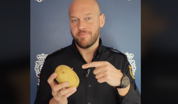 ¿Compras un móvil y te llega una patata? La Policía alerta de esta nueva estafa