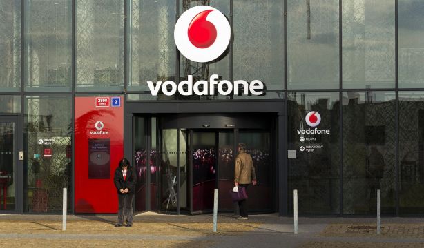 Vodafone, Wallapop y Farmaferoles, las compañías más reclamadas en la OCU