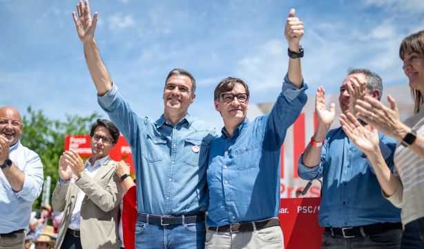 El CIS dispara al PSC en las elecciones catalanas tras la reflexión de Sánchez