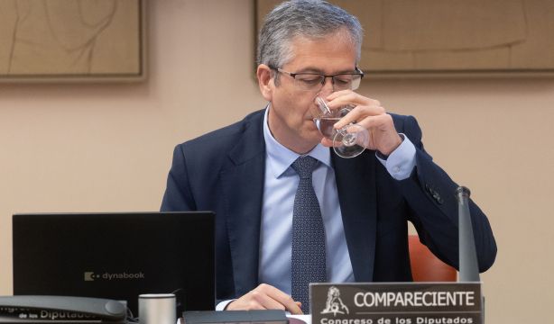 El Gobernador del Banco de España propone estudiar reducir la pensión inicial de los jubilados