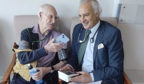 Servando, de 109 años, revela su secreto: "Dieta sana, vino en la comida y caminar una hora al día"