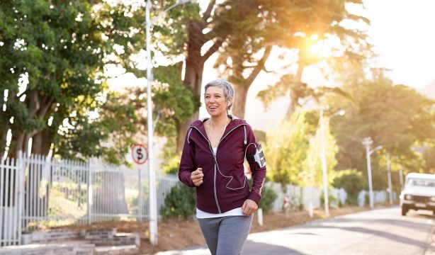 Correr más de 1 kilómetro en cuatro minutos te añade estos años de vida