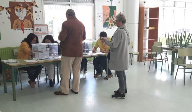Elecciones Europeas: ¿Cuánto dinero se cobra por estar en una mesa electoral?