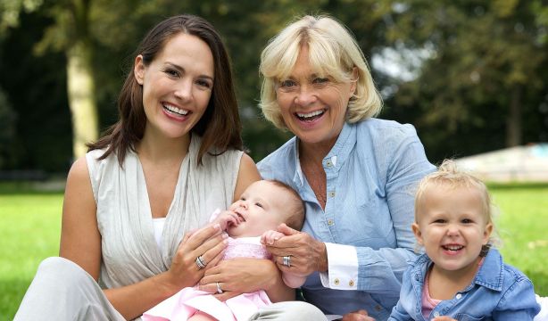 Los abuelos tienen un gran impacto en la salud mental de la madre