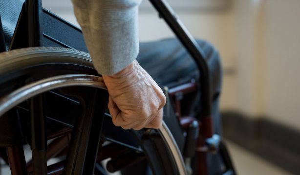 Un 77% de los mayores con movilidad reducida tropieza a diario con barreras arquitectónicas