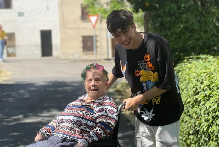 Juan y Francisca, la emotiva historia de una abuela y su nieto que ha conmovido a las redes. Fuente, Juan López