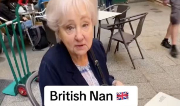 VÍDEO: La reacción viral de una mujer mayor británica al probar por primera vez los churros (TikTok)