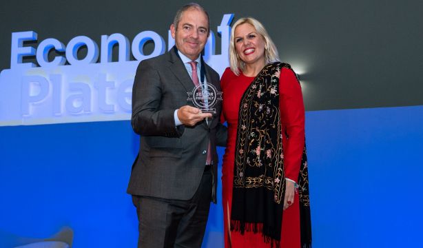 MAPFRE, galardonada con dos Premios Sénior Friendly