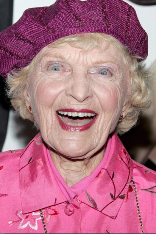 Actores y actrices a los que les llegó la fama pasados los 60 años (MUBI)