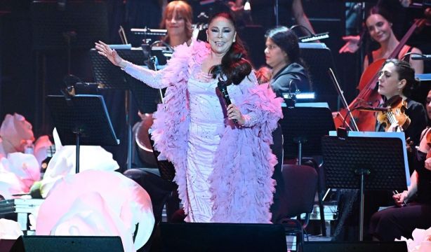 Suspendidos tres conciertos de la gira de Isabel Pantoja