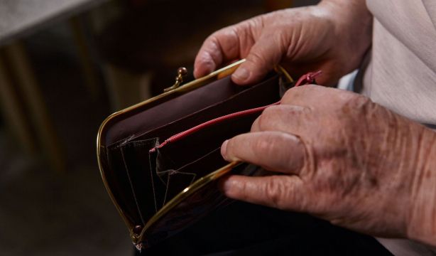 Pensiones 2024: ¿cuánto cobra de media una viuda en el mes de mayo?