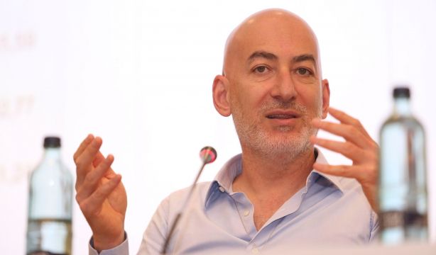 Shlomo Benartzi, economista estadounidense