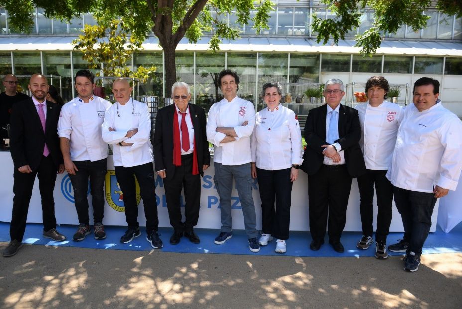 EuropaPress 5992749 padre angel 4i chefs carlos maldonado 2i tono perez 3i pepe rodriguez 5i EuropaPress 5992749 padre angel 4i chefs carlos maldonado 2i tono perez 3i pepe rodriguez 5i