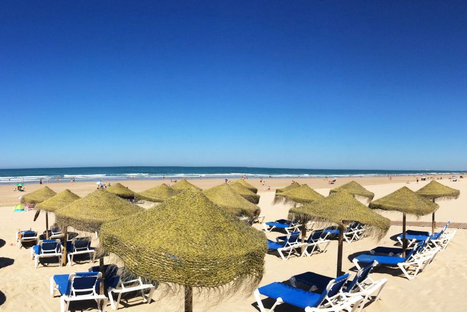 Las 5 mejores playas para sénior en Cádiz (Cádiz turismo) Las 5 mejores playas para sénior en Cádiz (Cádiz turismo)