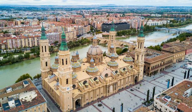 5 actividades gratuitas para personas mayores en Zaragoza (Bigstock)