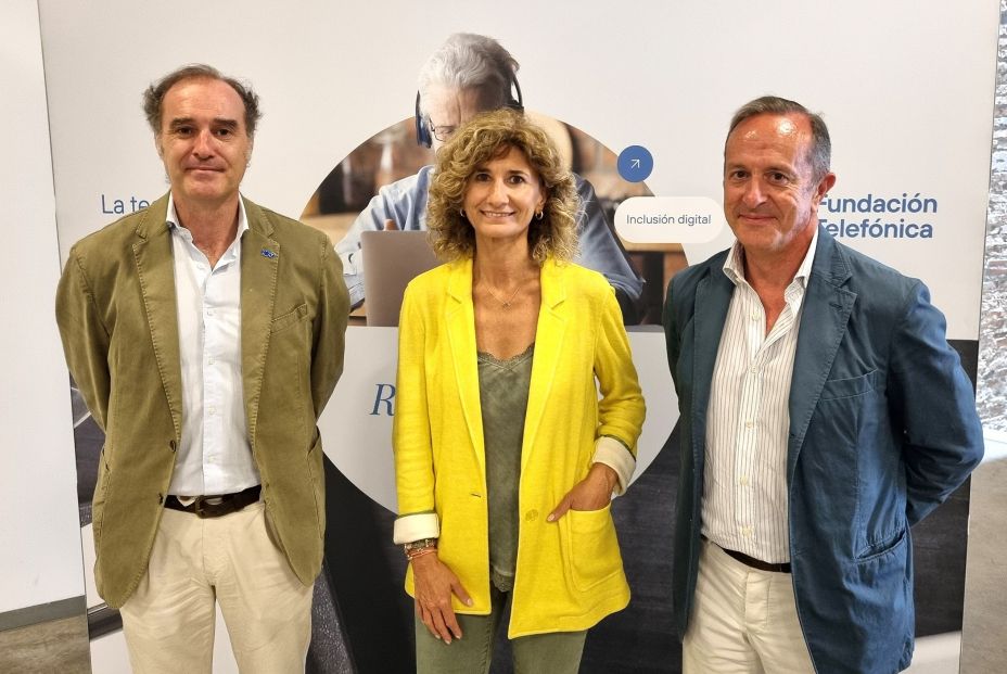 El Comité Editorial y Asesor de 65YMÁS visitan un taller de Reconectados: "Formarse es esencial" El Comité Editorial y Asesor de 65YMÁS visitan un taller de Reconectados: "Formarse es esencial"