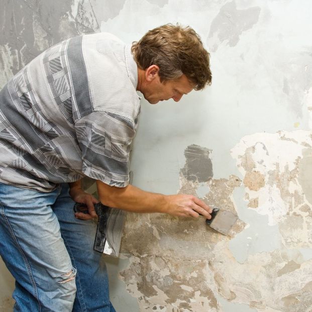 Arreglar desconchados de la pared Arreglar desconchados de la pared